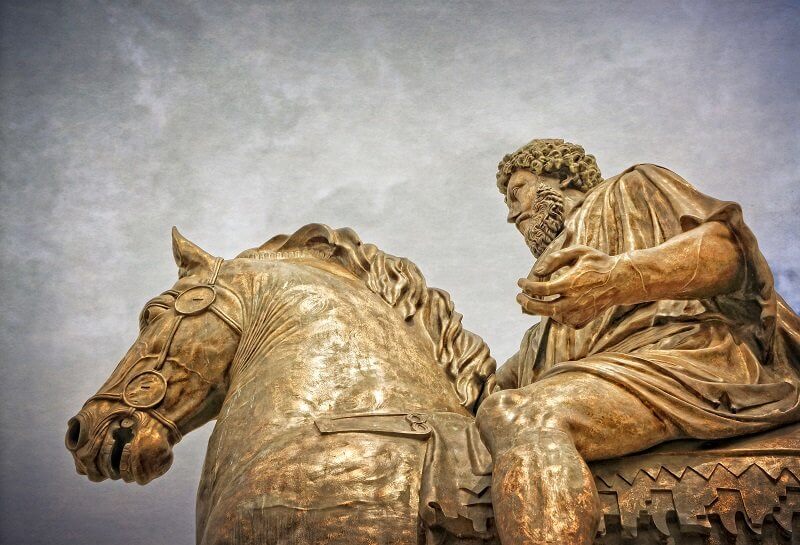 Marcus Aurelius bronz lovas szobra a Campidoglio Róma (ókori bronz szobor másolata), wisdompills.com