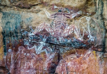 A PEREMHELYZET DICSÉRETE