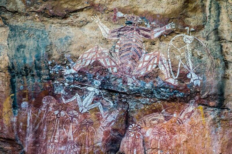 A PEREMHELYZET DICSÉRETE