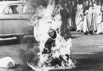 A GYÁVASÁG ÉS BÁTORSÁG  PARANCSA