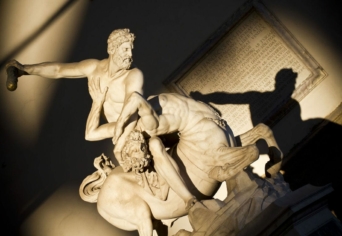 KENTA ÚR AZ ALVILÁGBAN