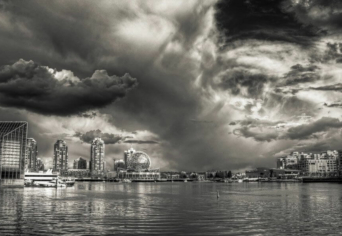 KORUNK  FELELŐSSÉGE