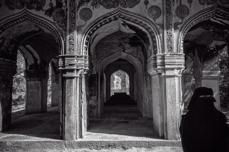 AZ UNIKORNIS PATÁJA ALATT