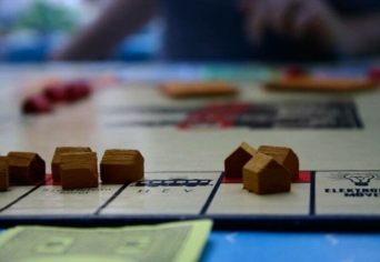 CAPITALY A KISFIAMMAL