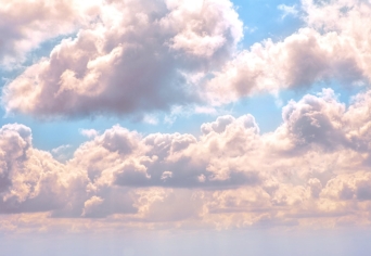 ESTI TŰNŐDÉS FELHŐKRŐL – PEST ÉS BUDA KÖZÖTT