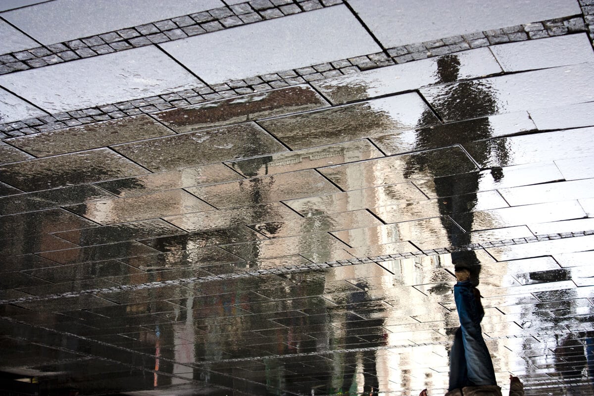 EGY ÉRZÉS TÜKÖRLOGIKÁJA