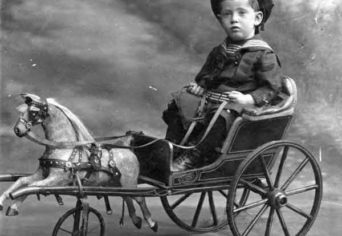 KEDVEZŐ SZÉLJÁRÁS, NAPFÉNYES IDŐ