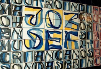 FALRA HÁNYT KÖLTÉSZET