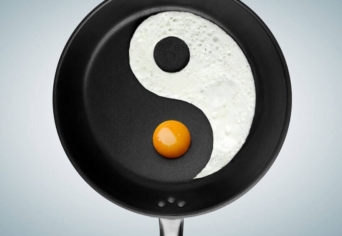 VÁLSÁG ÉS ÁTALAKULÁS