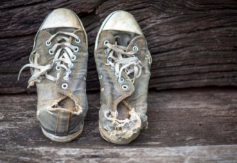 A FELBUKKANÓ EMBEREK