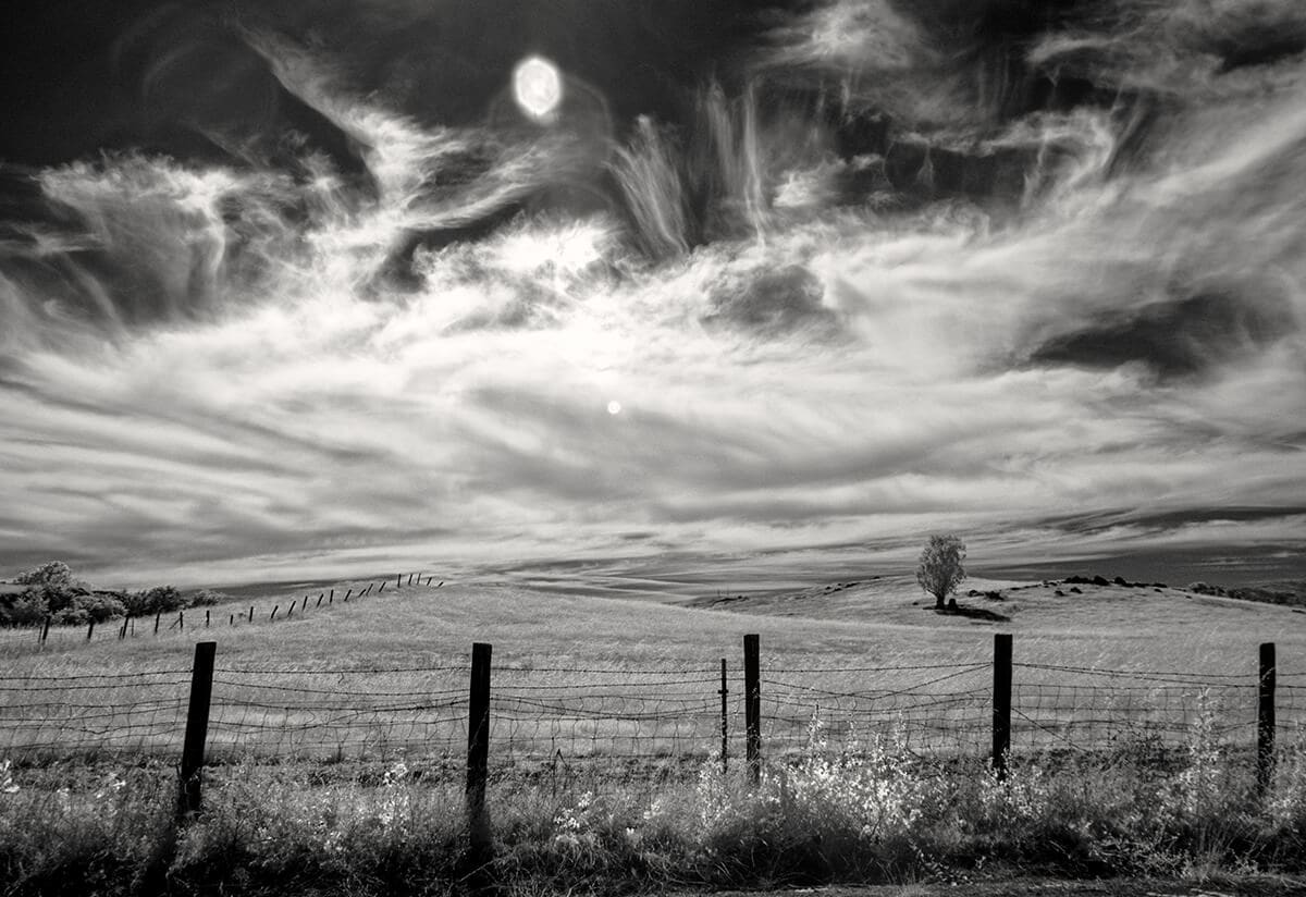 MIND ODA TART TITOKBAN