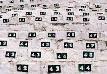 MATEMATIKA ÉS IDEOLÓGIA