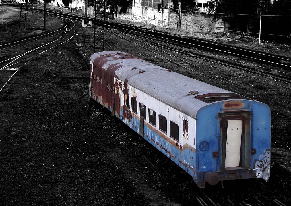 A KÉP, A SZEREPLŐK, A FESTŐ VAGY A KERET?