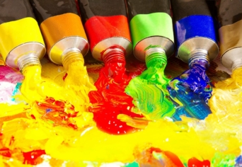 A VÖRÖSET ELHAGYVA