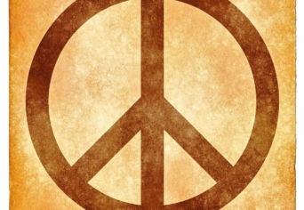 A JELBESZÉD ELŐNYEI ÉS HÁTRÁNYAI