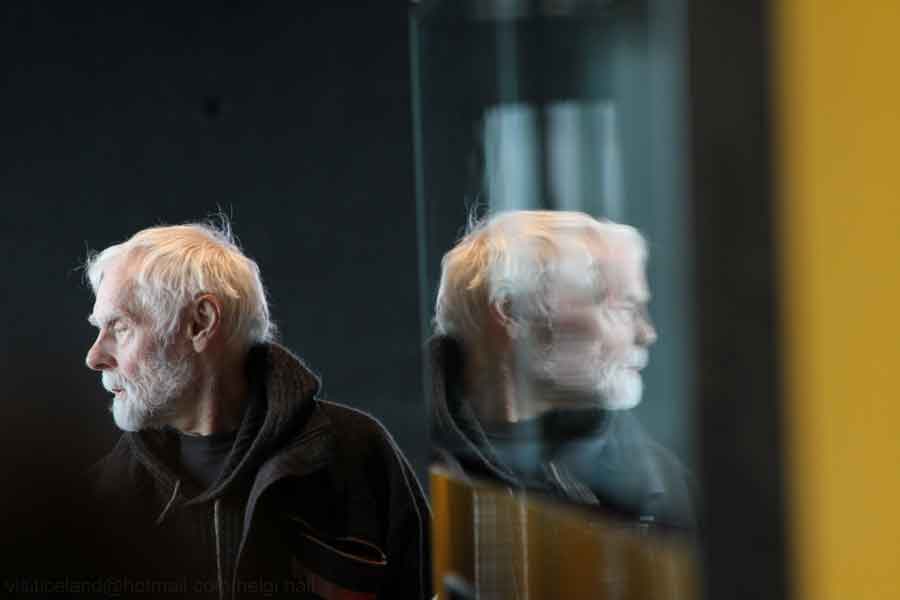 MINTHA BÁRMI MÁST TEHETNÉNK