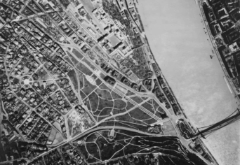 A HAJÓHÍDTÓL A LÁNCHÍDIG