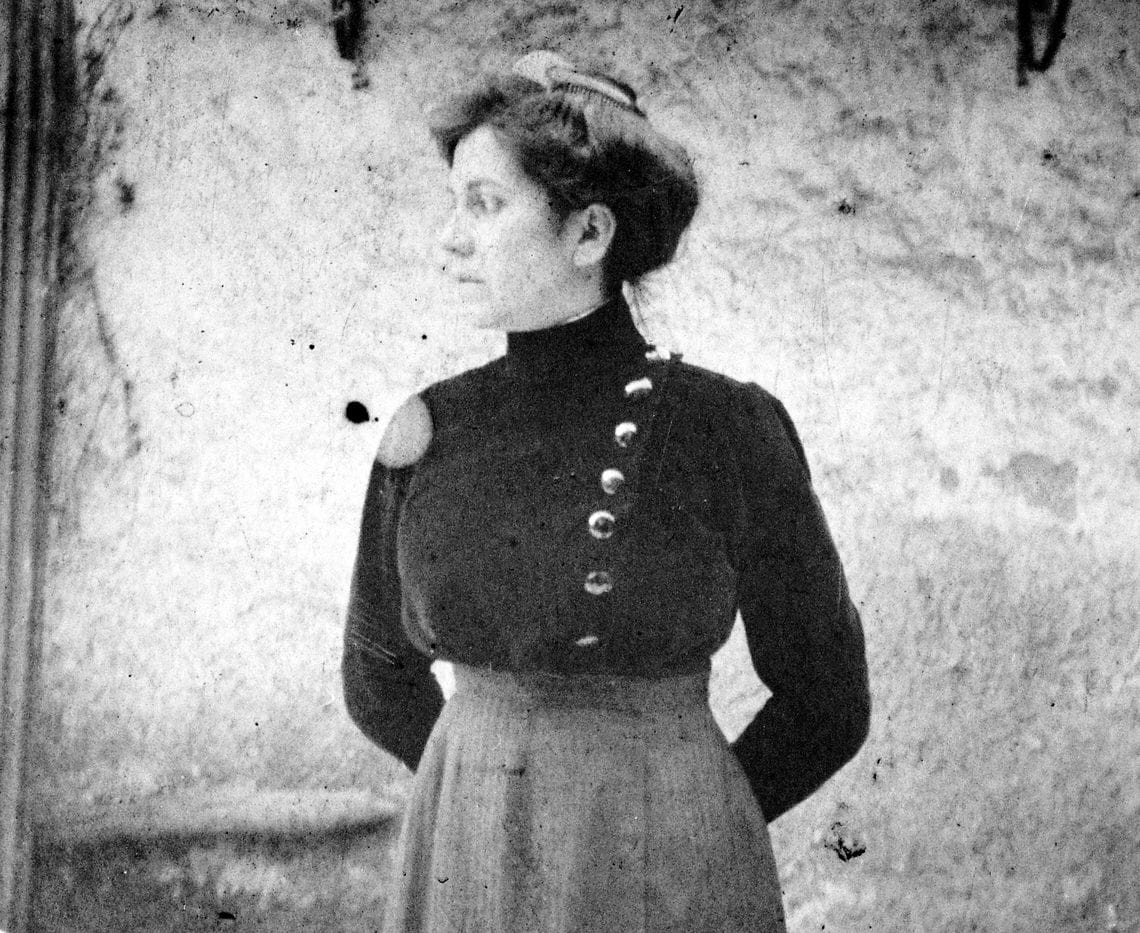 CUKOR MARI SZOKNYÁJA, AVAGY A MAGYAR HASFELMETSZŐ