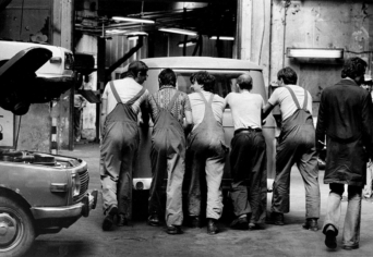 KATARZIS AZ AUTÓJAVÍTÓBAN