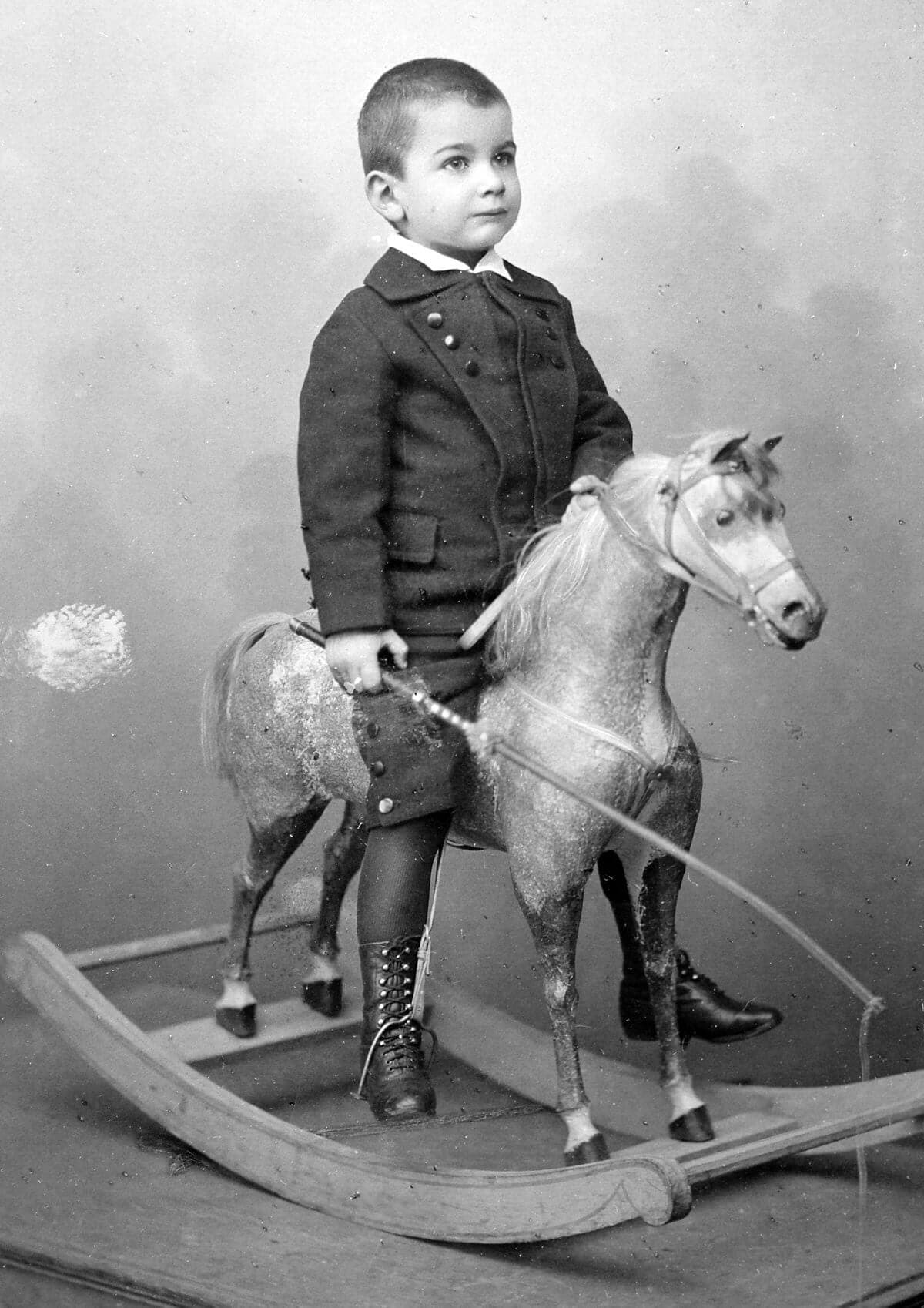 EGY MAJDANI REGÉLŐNEK