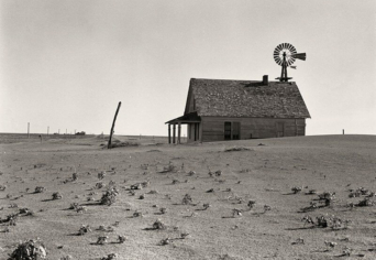 ESÉLY AZ ESENDŐSÉGNEK