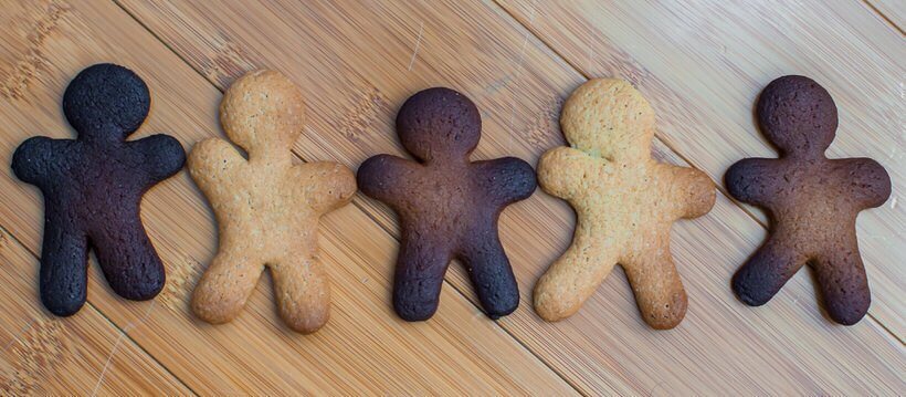 ELŐKÉSZÜLETEK EGY ÜNNEPSOROZATRA 