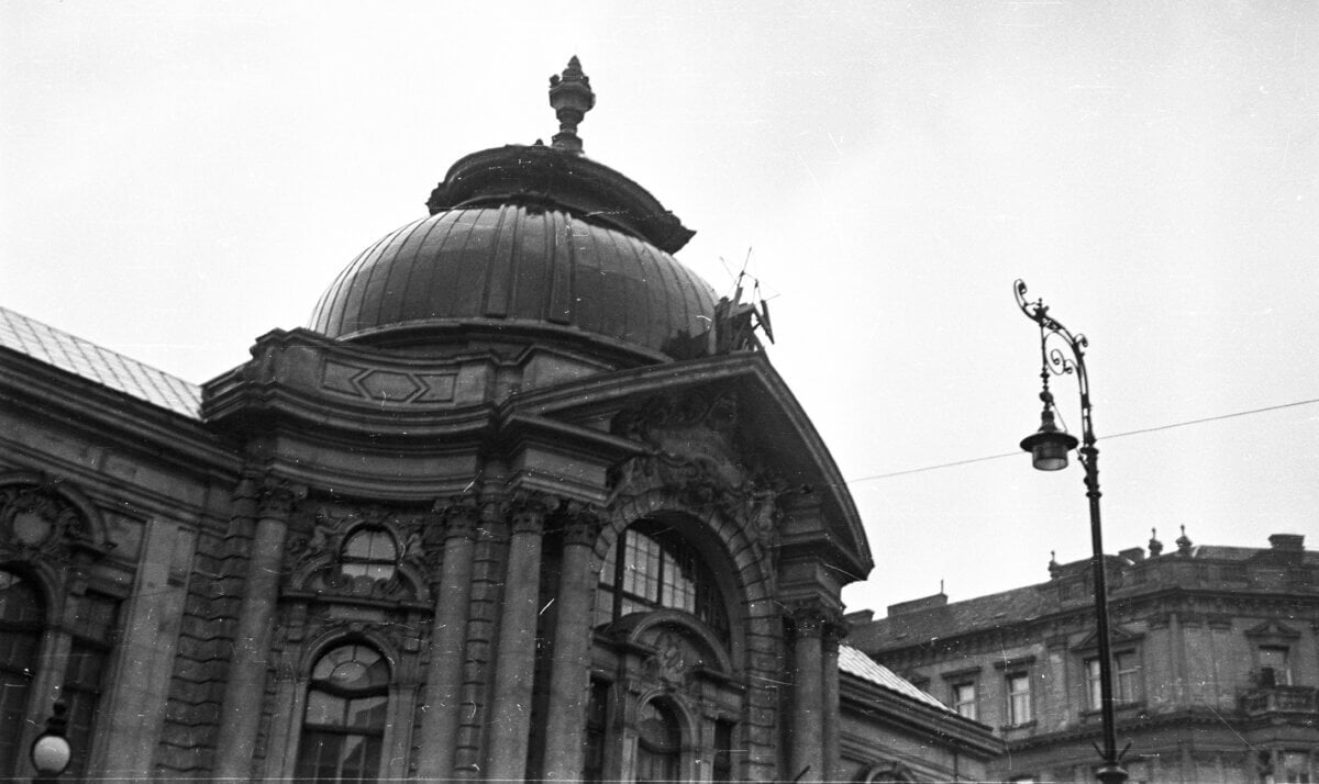 A BECSÜLETES MEGTALÁLÓ