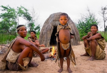 VISSZA A JÖVŐBE ÉS ELŐRE A MÚLTBA