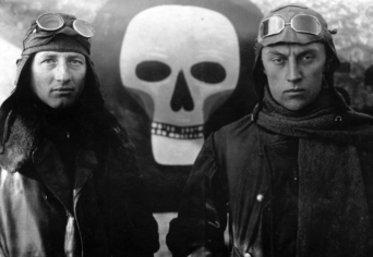 A HARCTÉRRE VITT KODAK