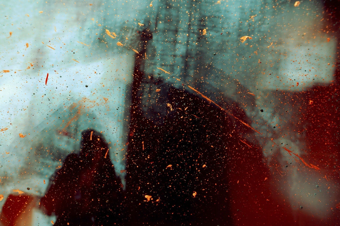 AZ ÉJSZÍNŰ VÉRT EGYSZERRE – IN EFFIGIE