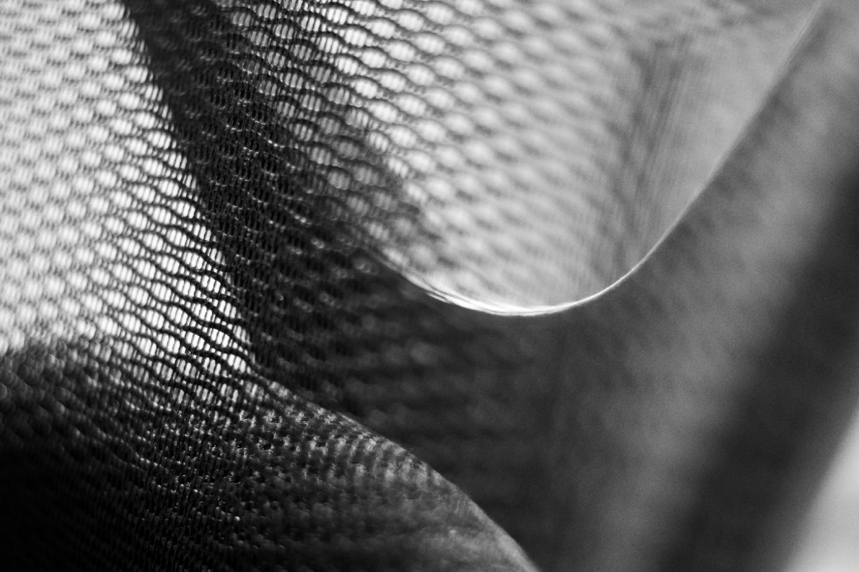 ÖT LEVÉL A LÉGZÉSSEGÍTŐ KÉSZÜLÉKBŐL, AVAGY ELEGYES COVID-MONOLÓGOK