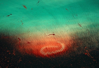 FORRÁSPONTON TÚL, KIHŰLÉSEN INNEN