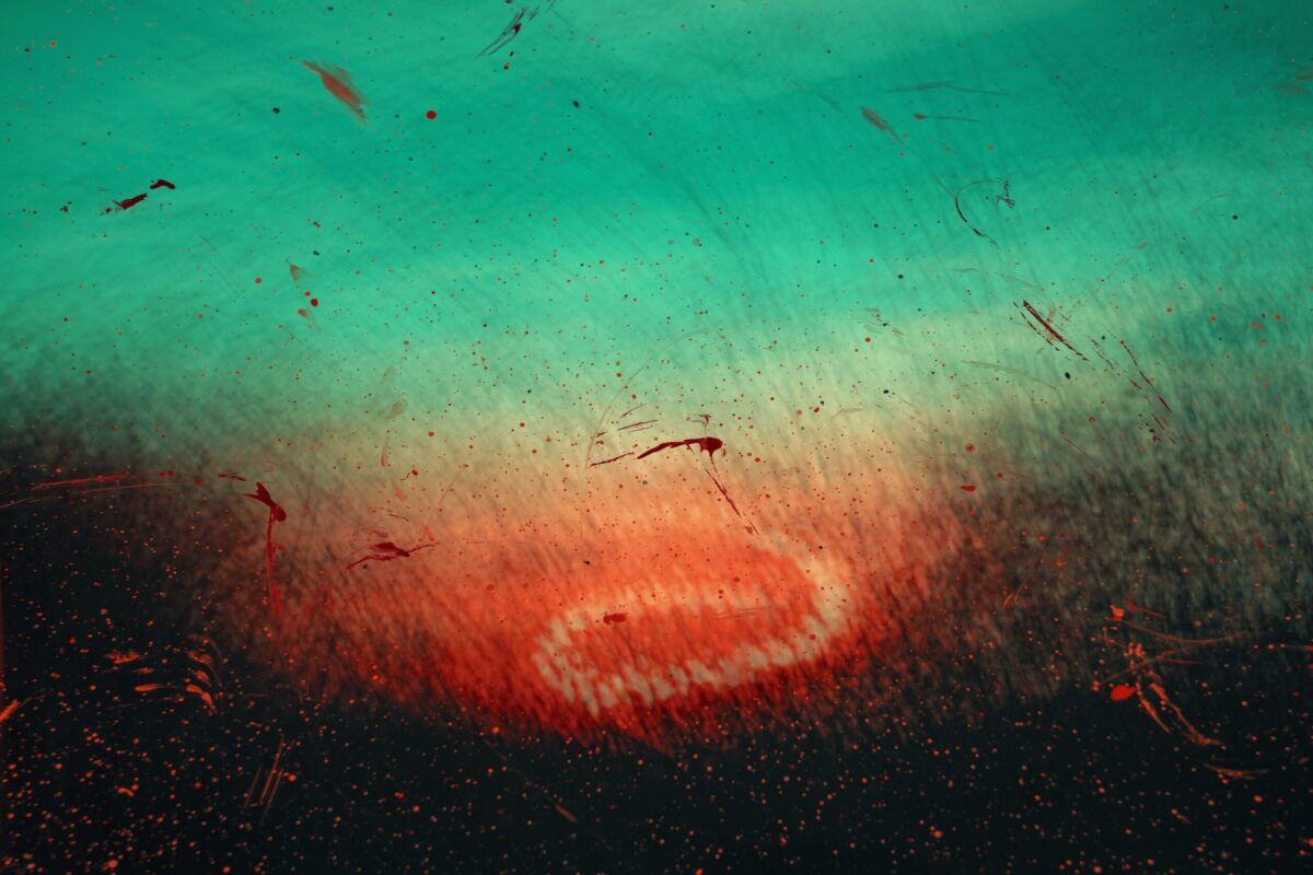 FORRÁSPONTON TÚL, KIHŰLÉSEN INNEN