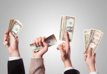 KIÁLTÁS A VÁLSÁGBÓL