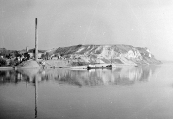 A VÁROS ÉS A SZENNY