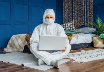 FACEBOOK ÉS HALÁLTÁNC