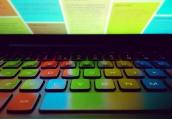 UTAZÁS A PÉTZÉK FÖLDJÉRE