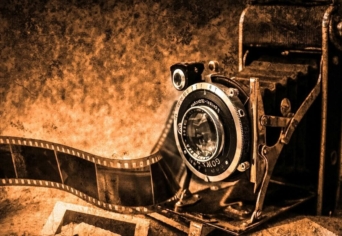 SZERELEM ELSŐ LÁTÁSRA