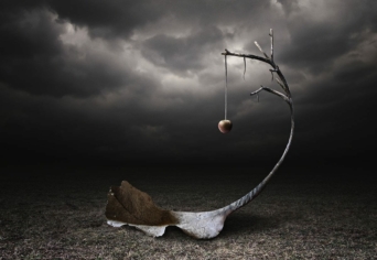 ELMEGYEK A FÖLDBE LAKNI