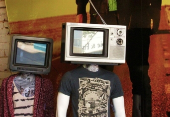 A TELEVÍZIÓ ZSARNOKSÁGA