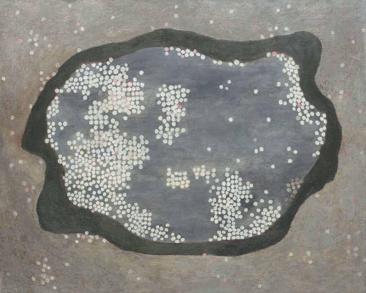 VÉNUS FALRA MÁSZIK