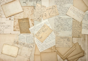 PÁRHUZAMOS SZERELMEK