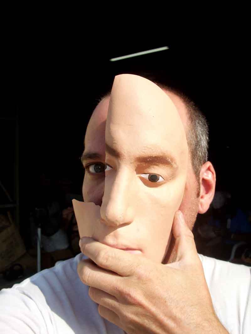 GYANAKVÁS, ENYHÜLŐBEN