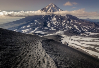 AZ ÉSZAKKELETI ÁTJÁRÓ
