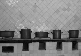 ÁTKELNI EGY FOLYÓN