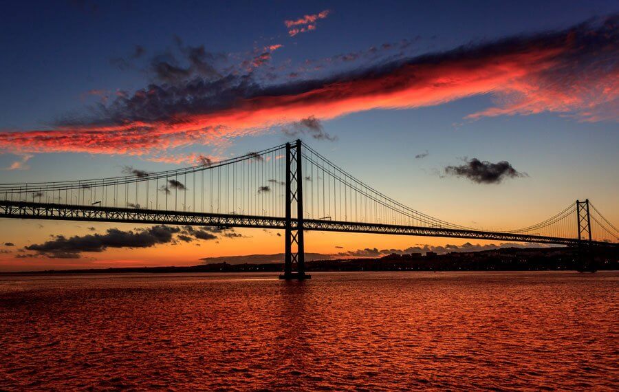 HORIZONTÁLIS HŐMÉRSÉKLETKÜLÖNBSÉG HATÁSÁRA KIALAKULÓ VERTIKÁLIS NYOMÁSKÜLÖNBSÉG