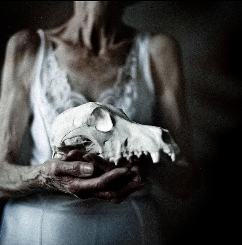 ANAKREÓNI SÍRVERS R. Á.-NAK