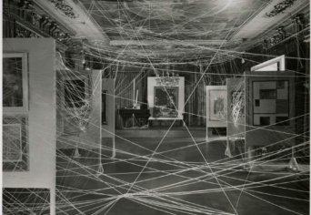 DUCHAMP, LISÁNYI, MADZAGOK