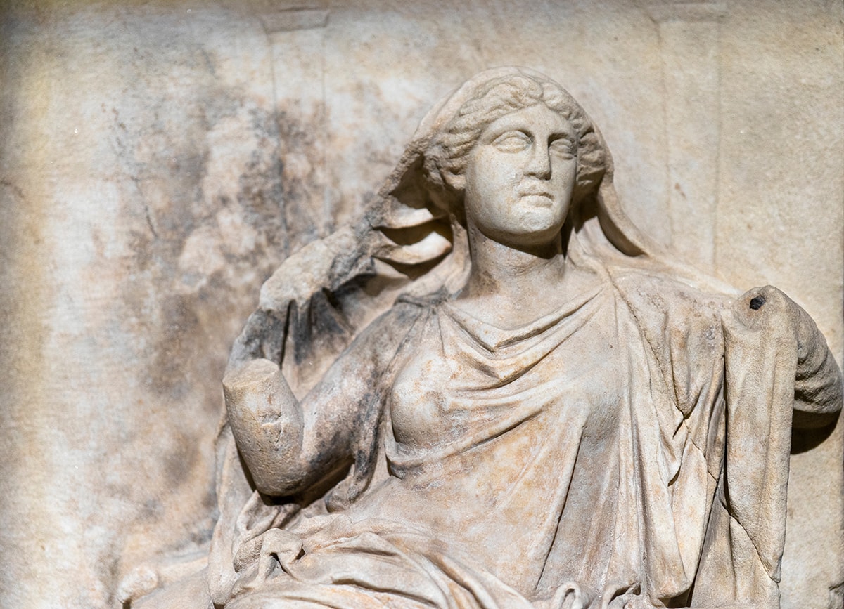 LELÁNCOLT DÉMÉTER