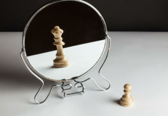 ALKOTÓI PÁLYÁZAT: TÜKÖR